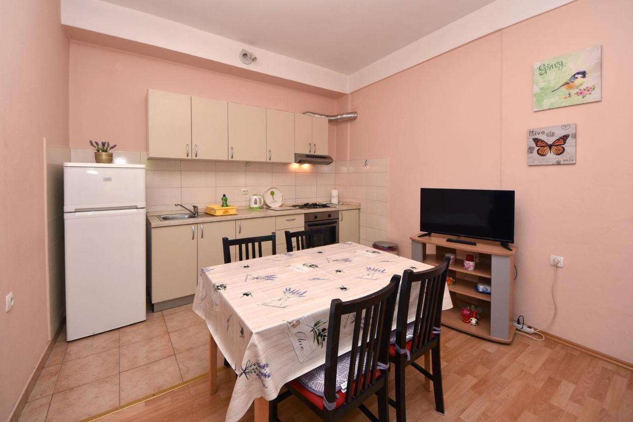 Apartment Meri- Near The Zadar Main Bus Station Buitenkant foto